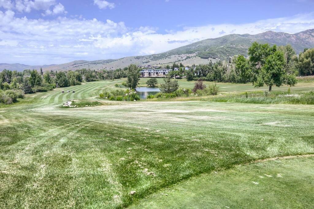 Wolf Creek Lodge Condo In Eden, Ut - Relaxing Mountain Retreat מראה חיצוני תמונה